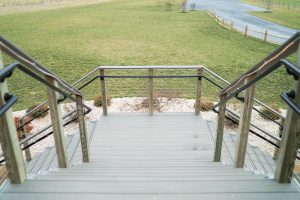Commercial Companies Provide Modern Railing